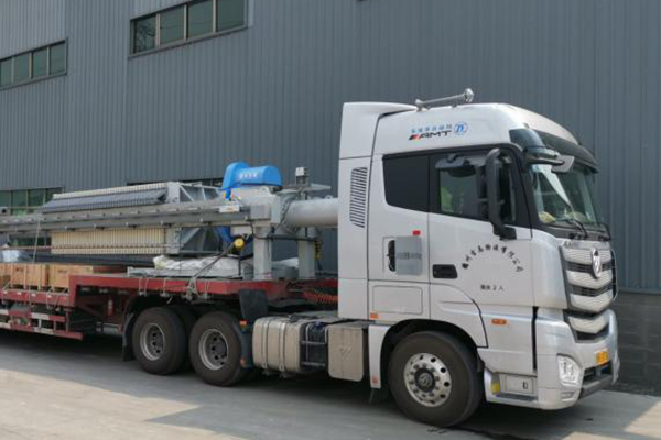 迎難而上克時艱，化危為機謀發(fā)展